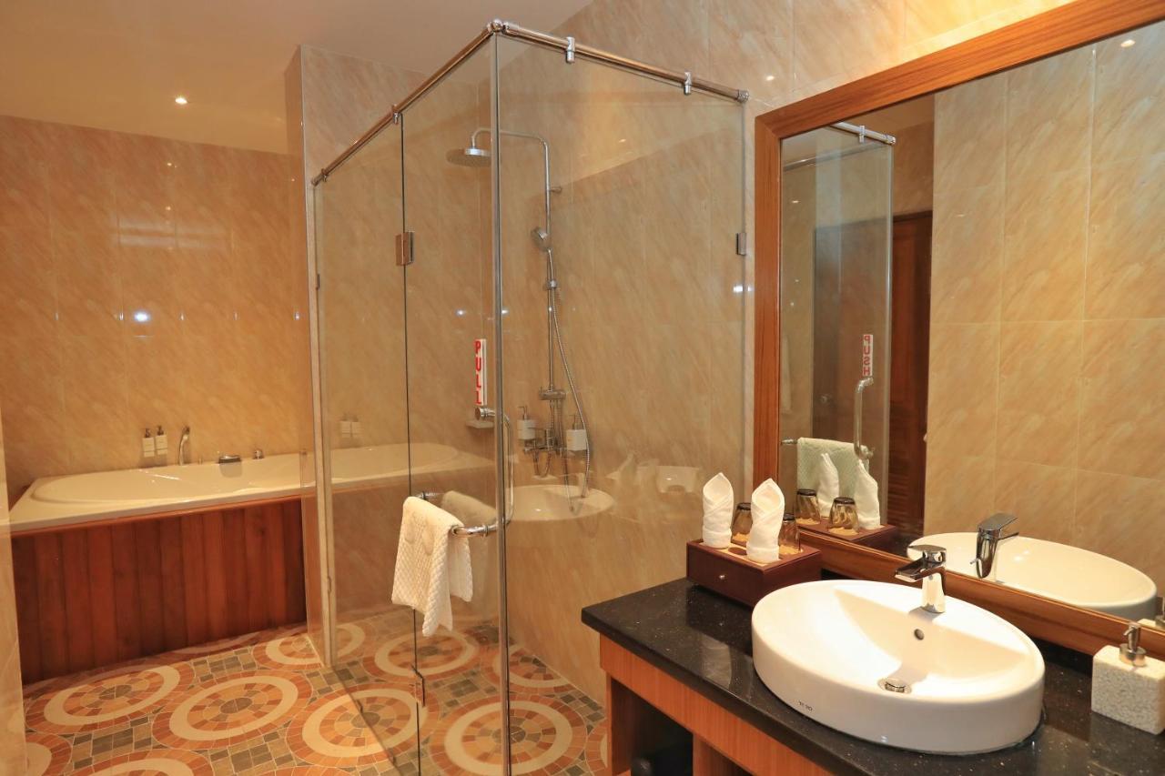 Sunset Palace View Suites Mandalaj Zewnętrze zdjęcie