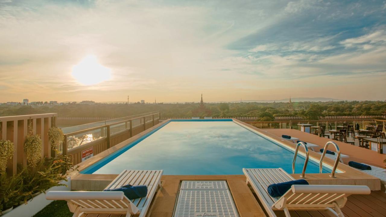 Sunset Palace View Suites Mandalaj Zewnętrze zdjęcie
